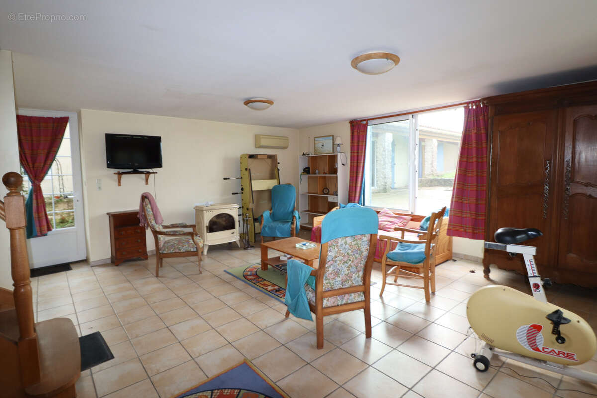 Maison à ARCES