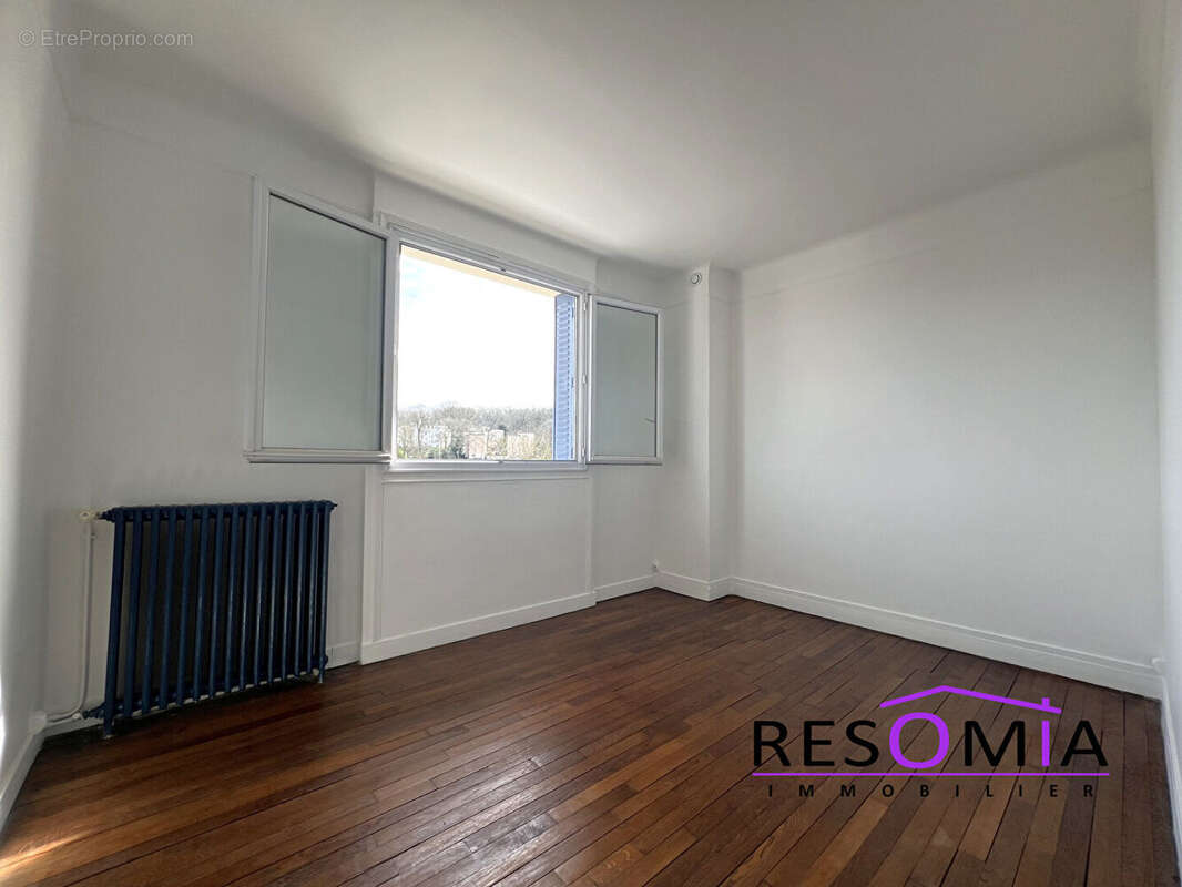 Maison à LE PLESSIS-ROBINSON