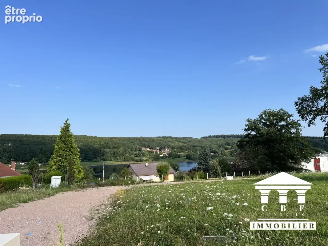 Terrain 768 m² à vendre à Saint-Sernin-Du-Bois (71200) - photo 4