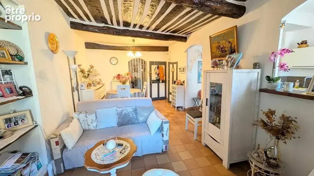 CARCES Appartement T3 2ème étage - photo 3