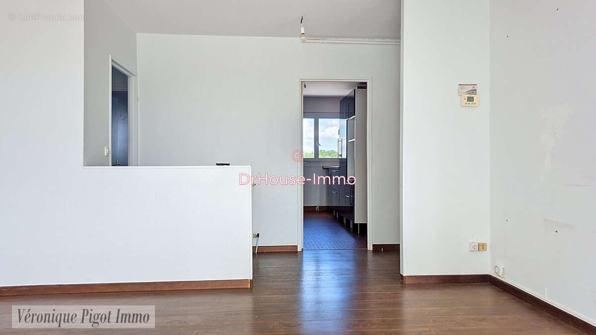 Appartement 78 m² à Maurepas  - photo 17