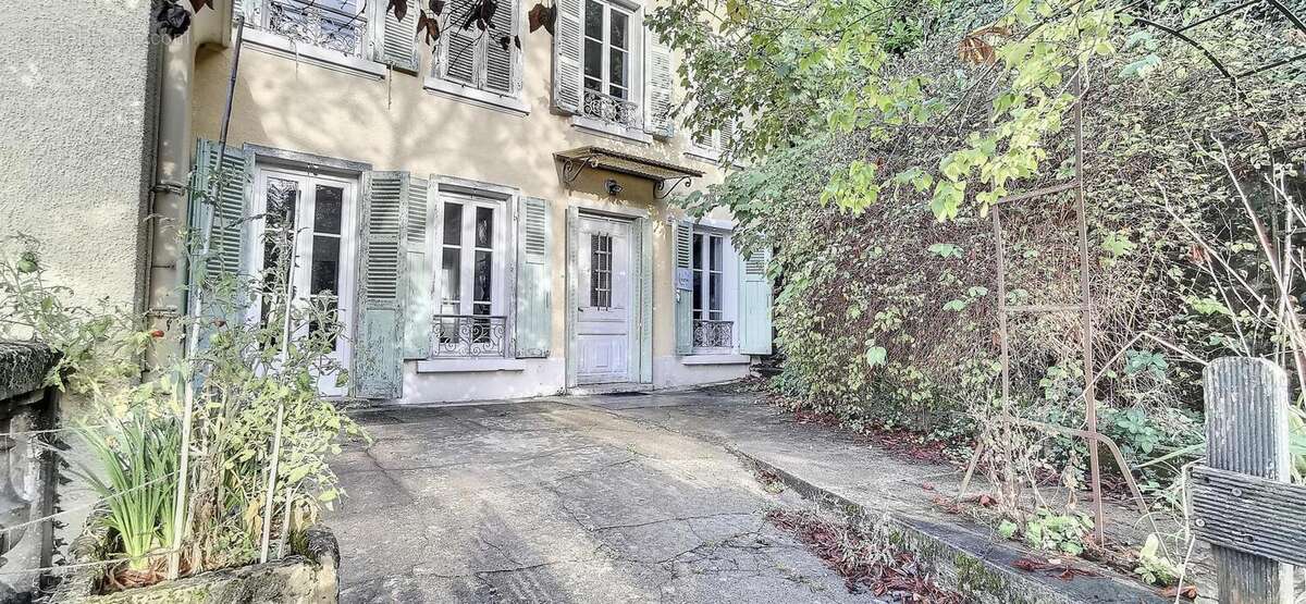 Maison Bourgeoise - Terrasse - Jardin - Garage - Au calme - photo 4