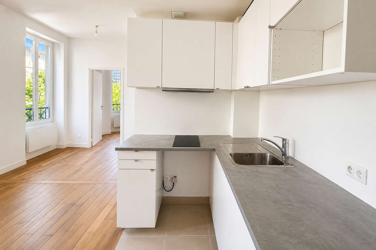 Appartement à PARIS-15E