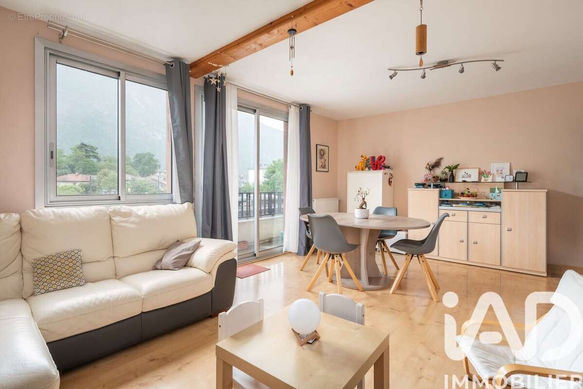 Photo 3 - Appartement à SAINT-EGREVE