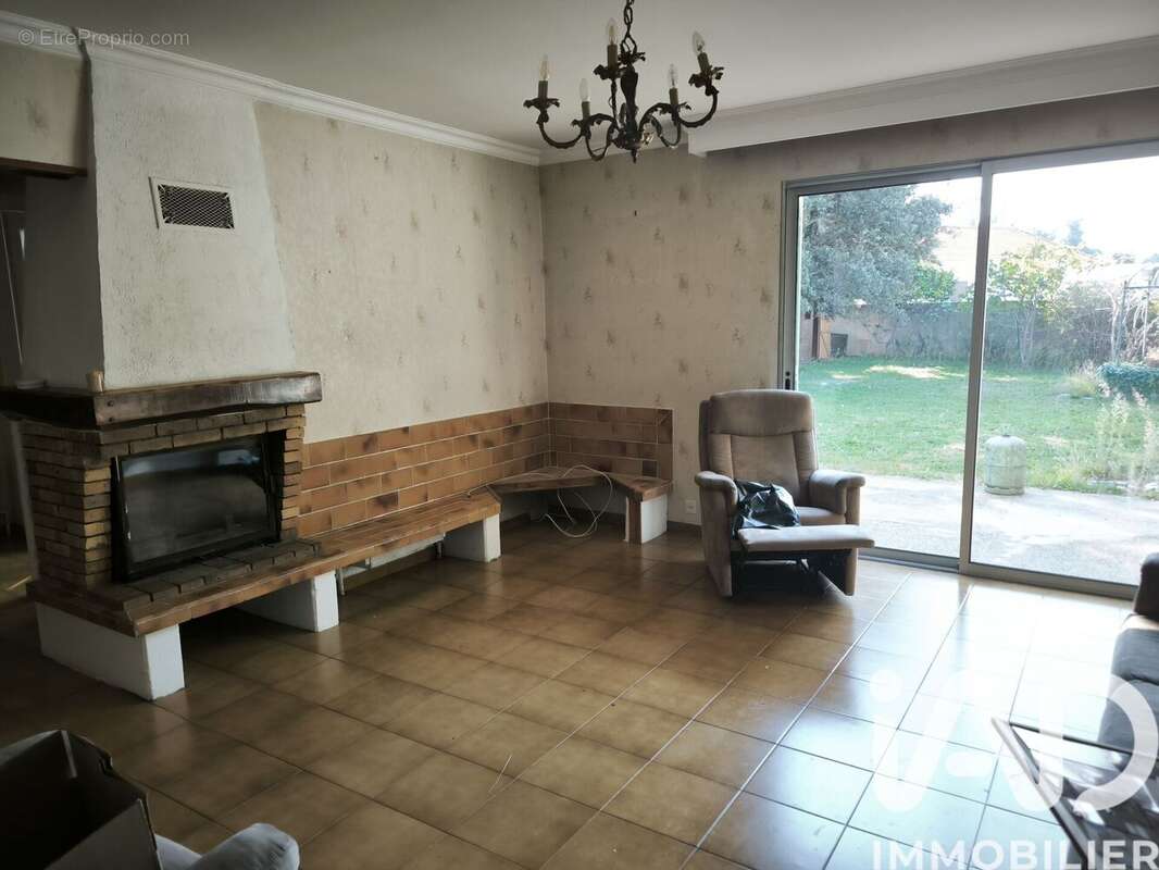 Photo 8 - Maison à SORGUES