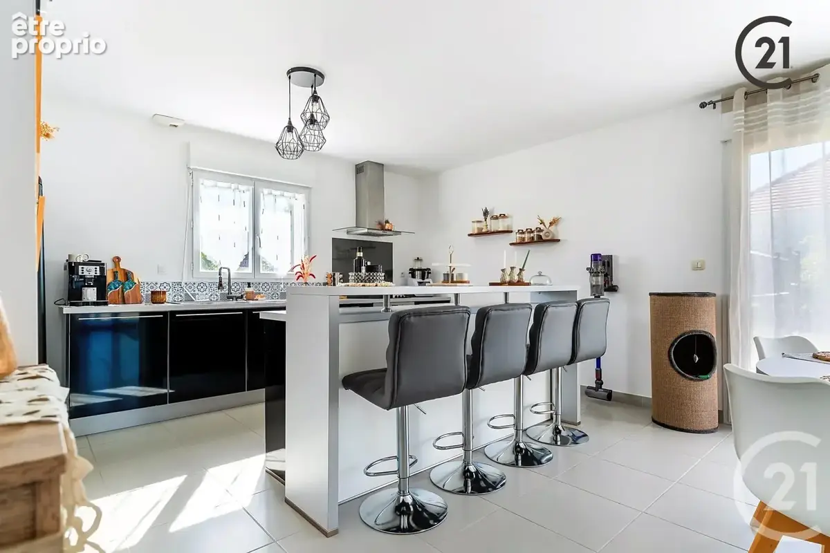 Maison 5 pièces 109 m² à vendre à Villefargeau (89240) - photo 4