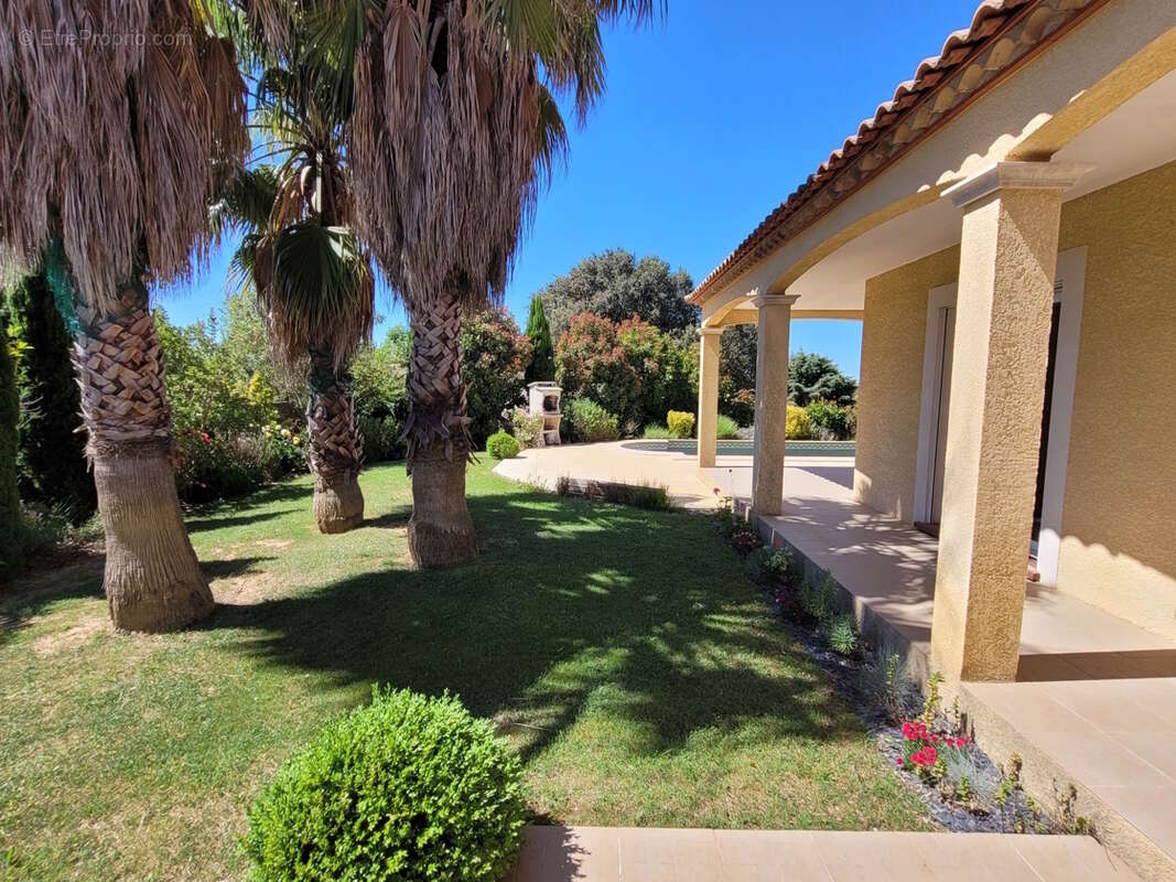 Maison à SAINT-GENIES-DE-FONTEDIT