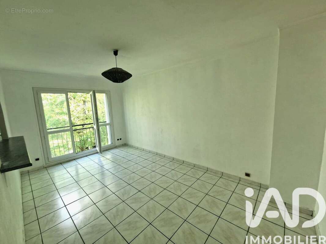 Photo 5 - Appartement à YERRES