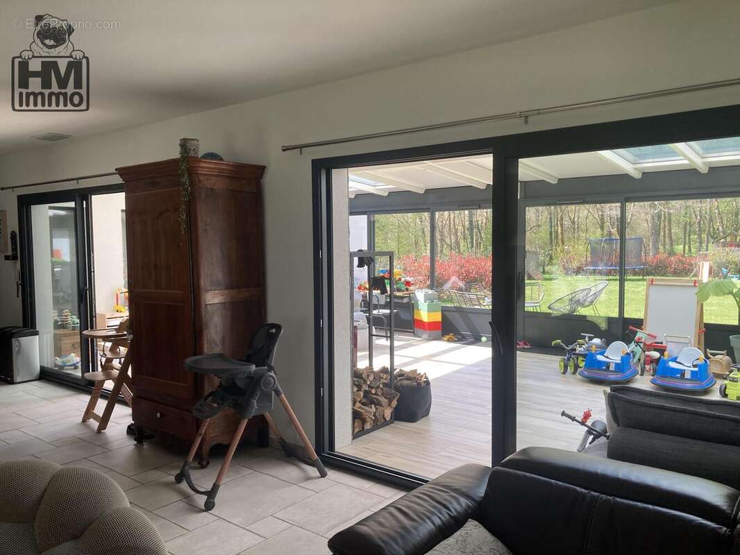 Maison 228 m² à Thouron  - photo 8