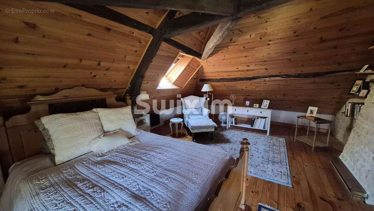 Deux Maisons de caractère réunies par une véranda de 60 m² - photo 7