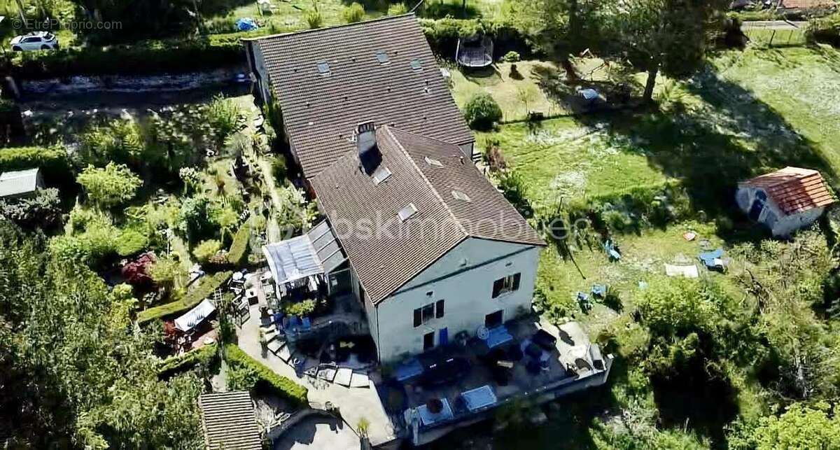 Maison à LE MONTAT