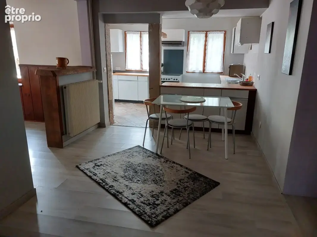 Weiler, ensemble immobilier niché dans un cadre verdoyant, à proximité de la forêt. - photo 7