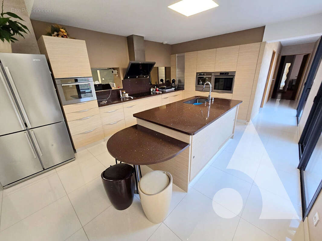 Appartement à SAINTE-SAVINE