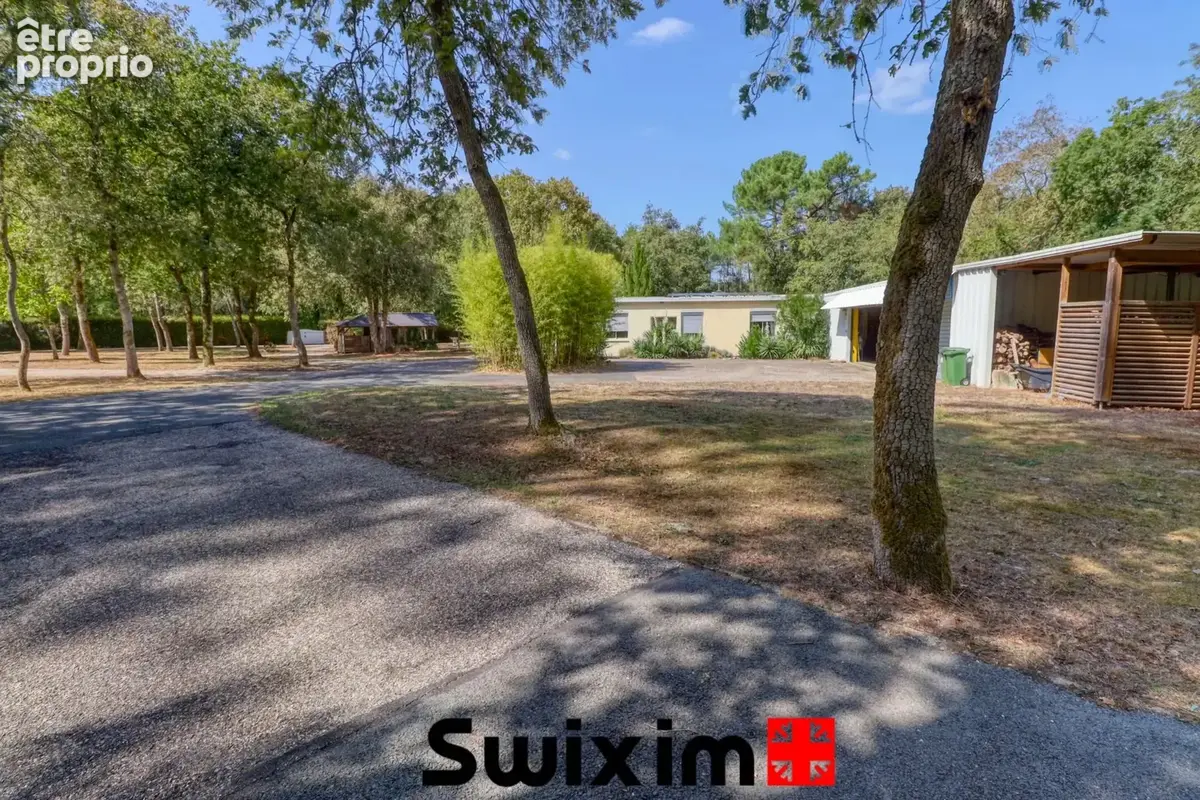 Propriété d'inspiration californienne – 325 m² habitables – Parc de 9 000 m² - photo 19