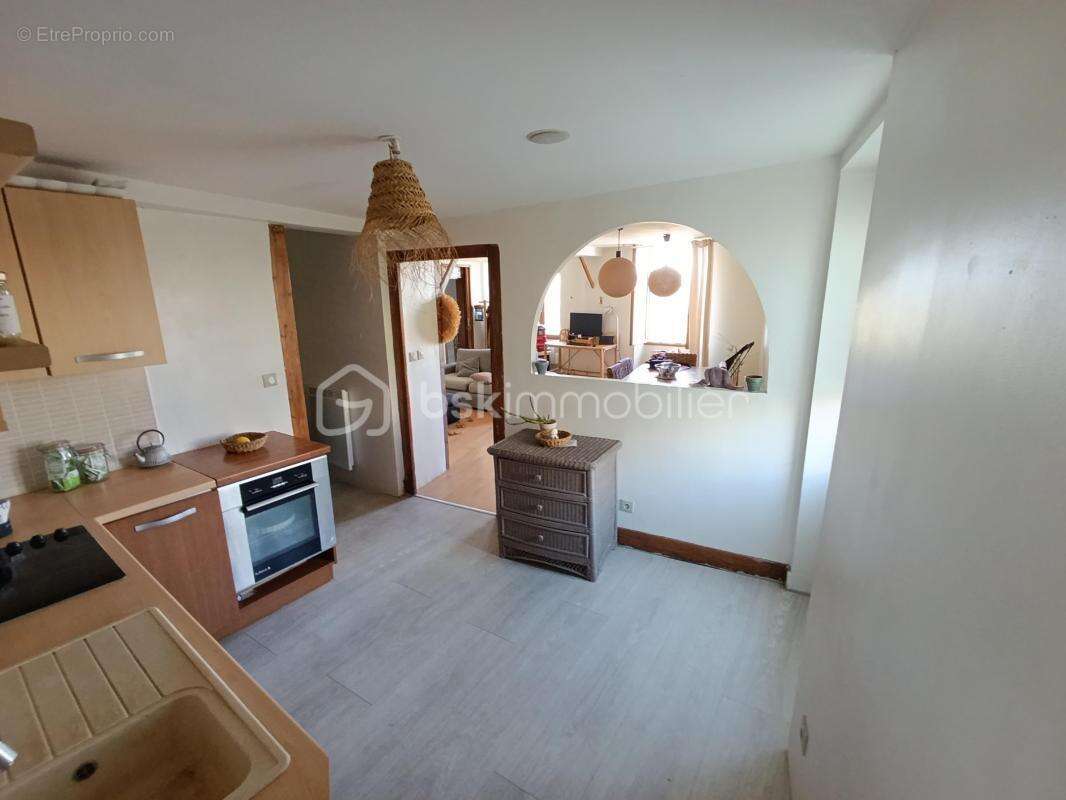 Appartement à LA MURETTE