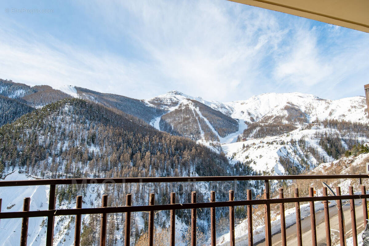 Appartement à SAINT-ETIENNE-DE-TINEE