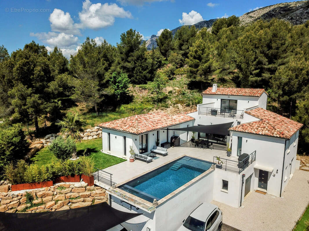 Maison à PUYLOUBIER