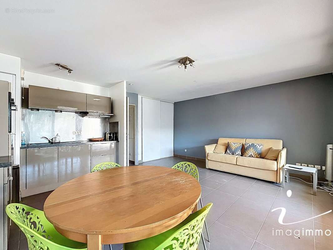 Appartement à CANDILLARGUES