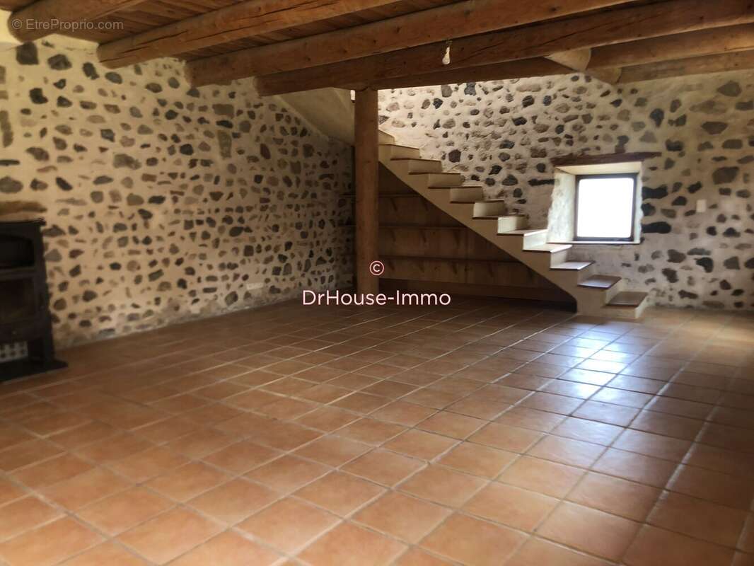 Maison 140 m² à Saint-Vincent  - photo 2