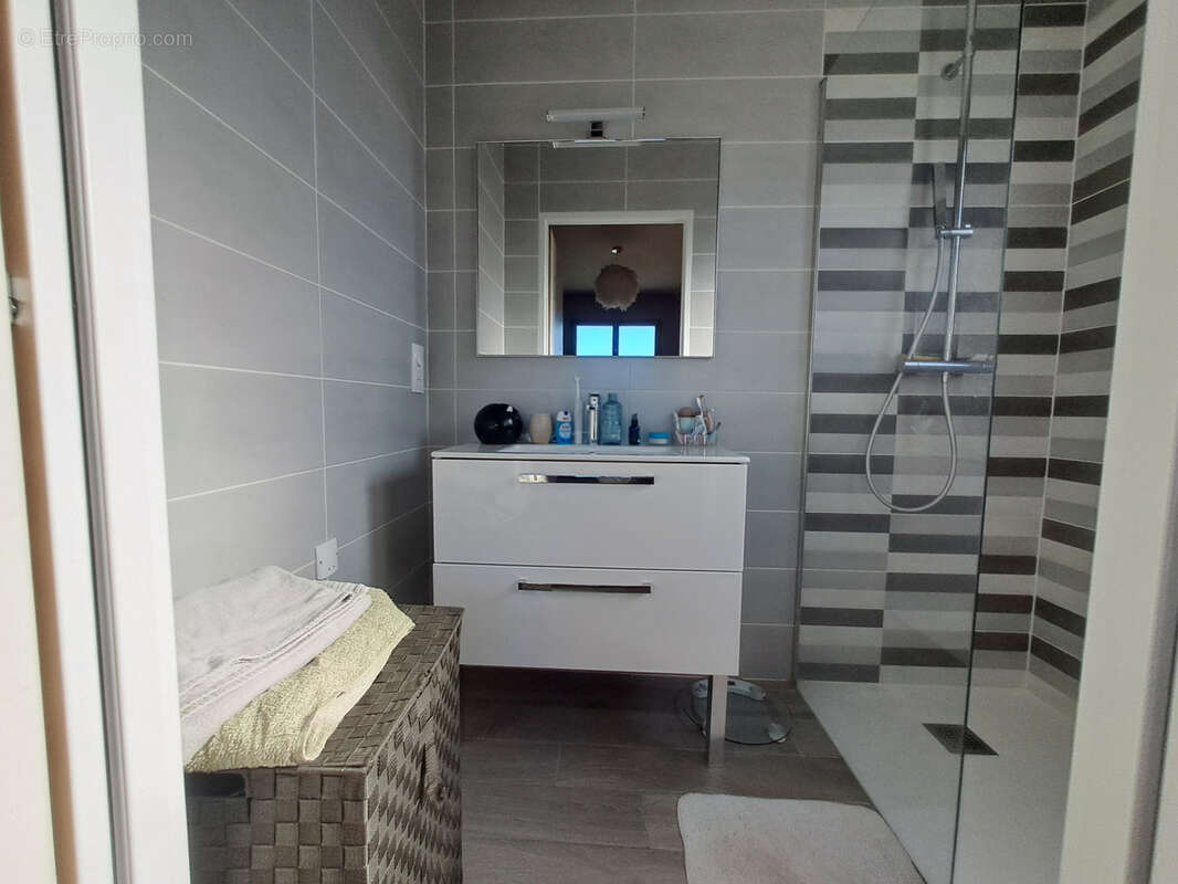 Maison à SAINT-SEVER-DE-SAINTONGE