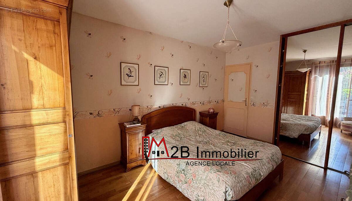 Maison traditionnelle sur beau et grand jardin - photo 8