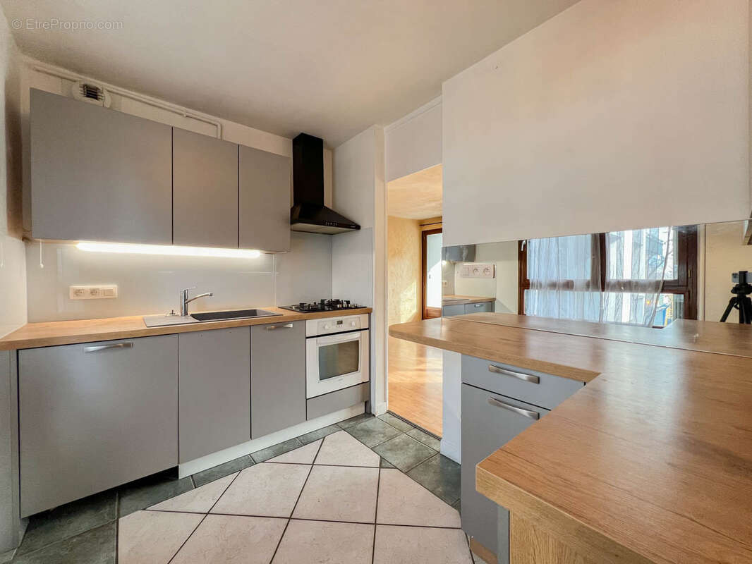 Appartement à MEYTHET