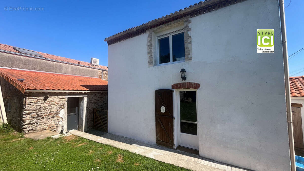 Maison à LA VARENNE