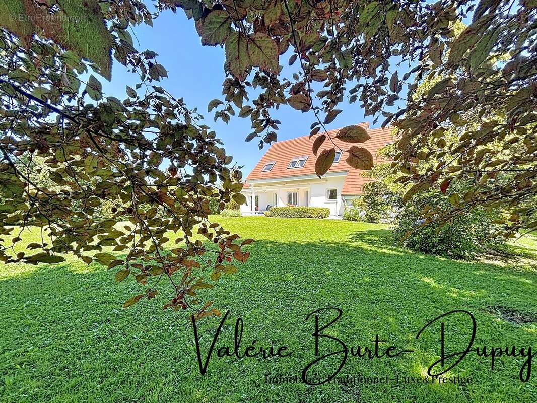 St Denis en Val à 10 min d'Orléans centre, à vendre  Maison de 2003 190m2 5 chambres avec jardin arboré de 1800m2, garage attena - photo 30