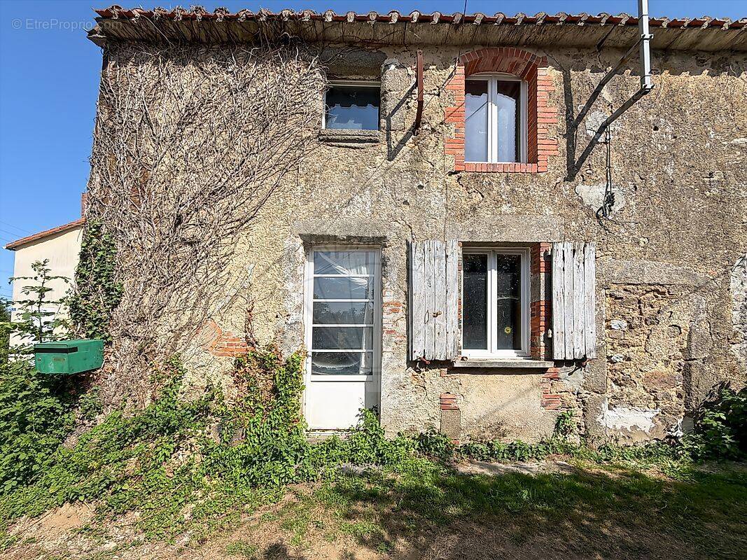 Maison à SAINT-MESMIN