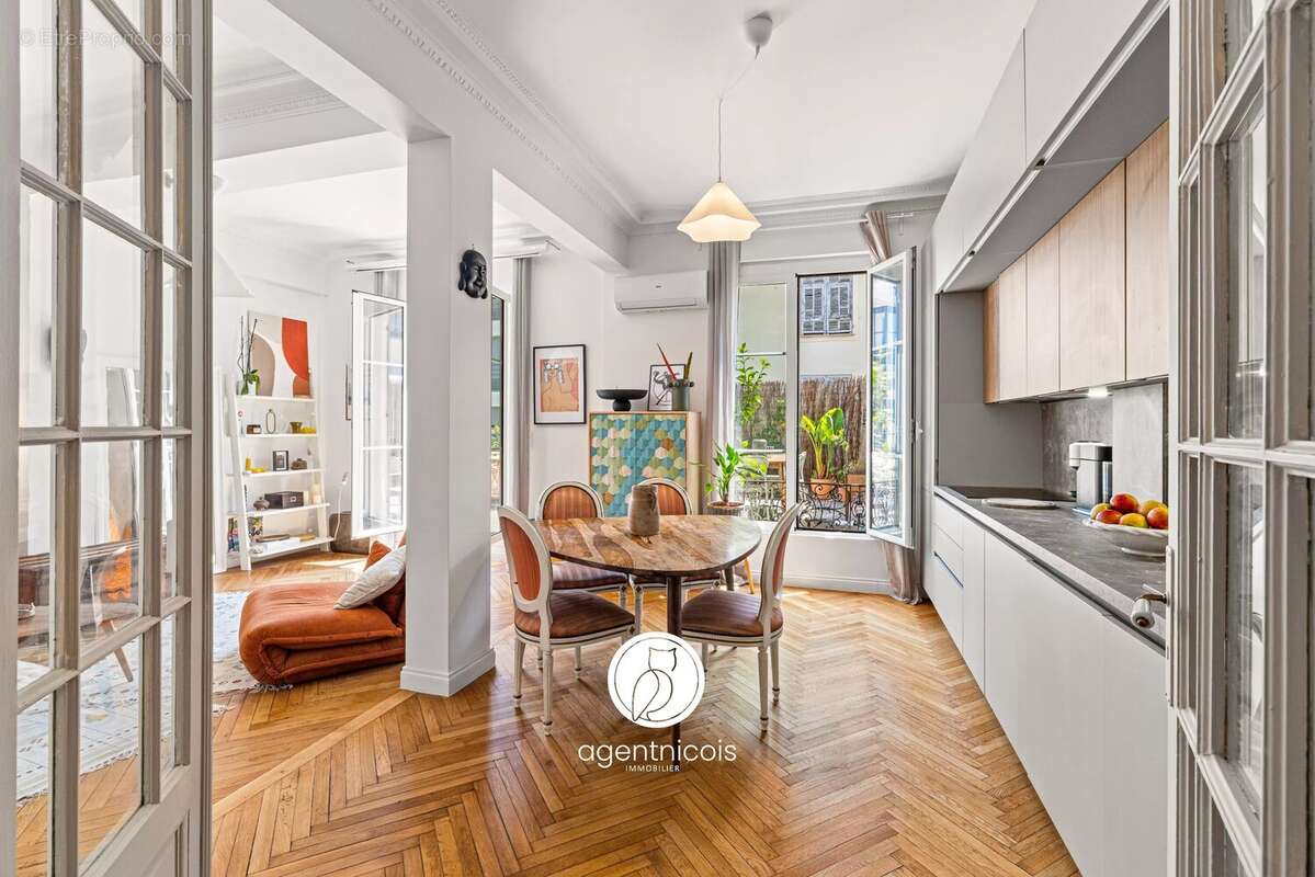 Nice // libération : 2 pièces / entièrement rénové / bourgeois / exceptionnelle terrasse - photo 17
