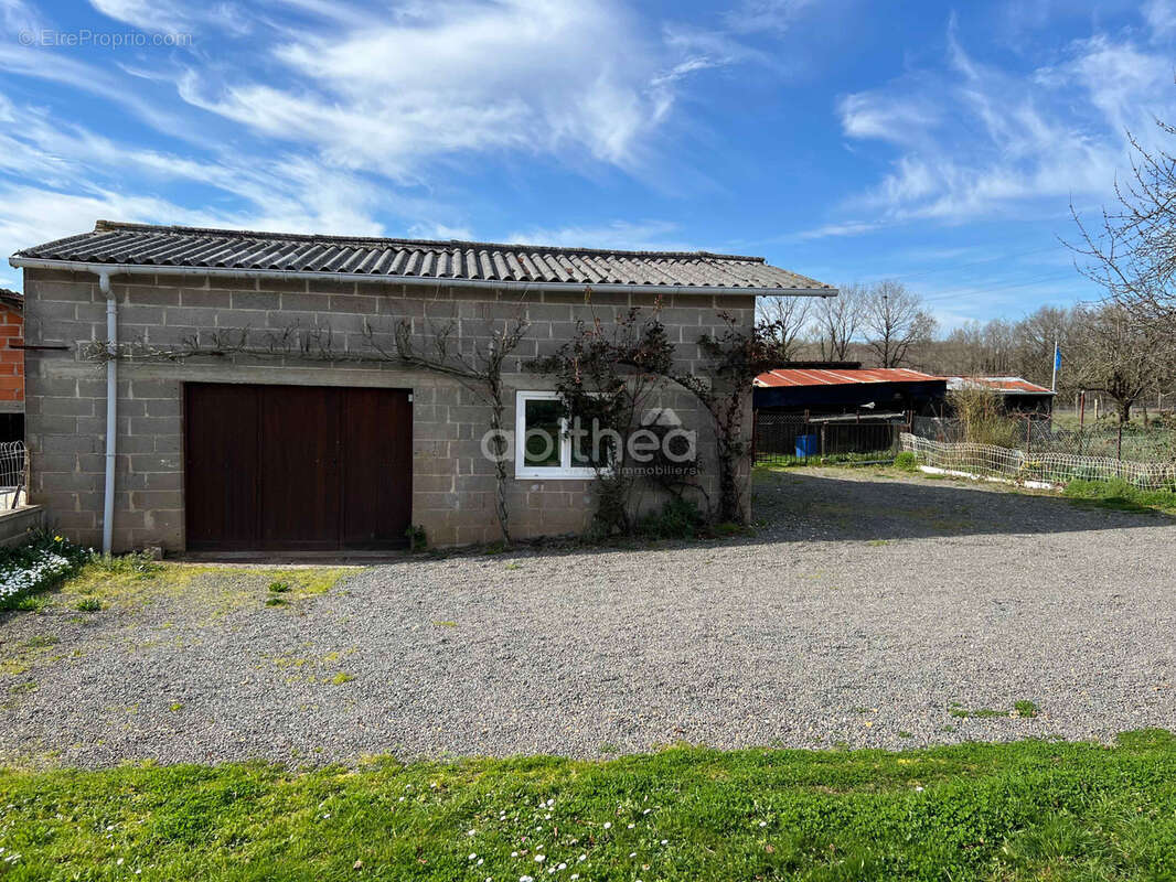 Maison à MAZIERES