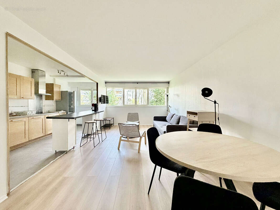 Appartement à MONTIGNY-LE-BRETONNEUX