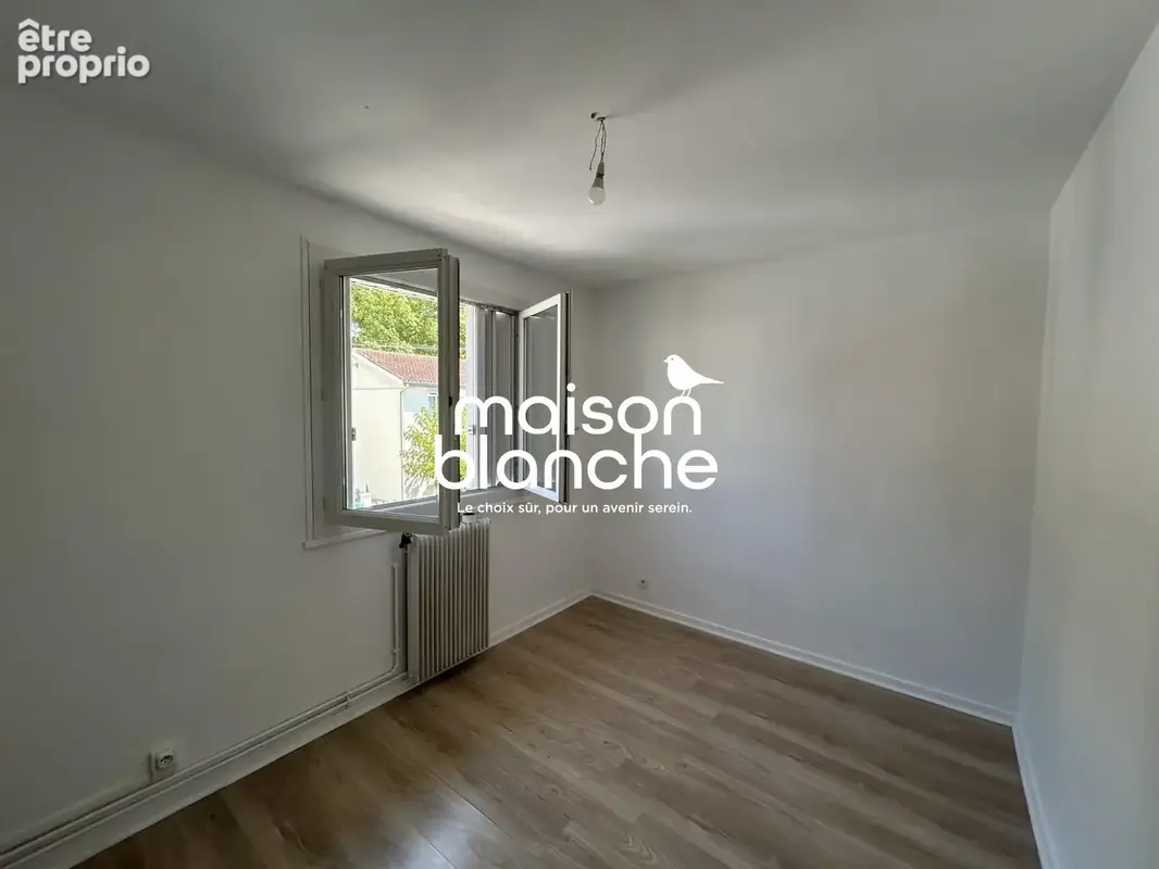 Maison 4 pièces 74 m² à vendre à Les Artigues-De-Lussac (33570) - photo 5