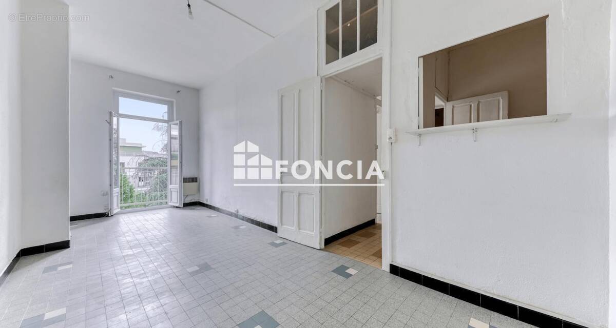 Appartement à LYON-8E