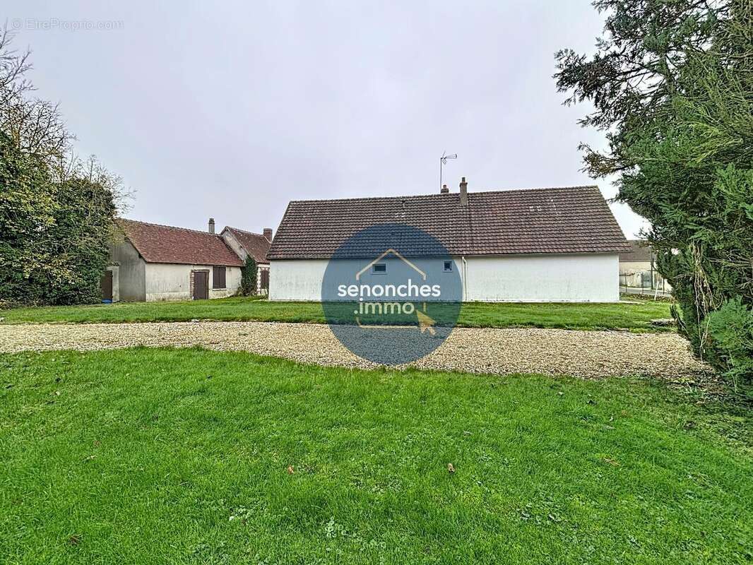 Maison à CHATEAUNEUF-EN-THYMERAIS