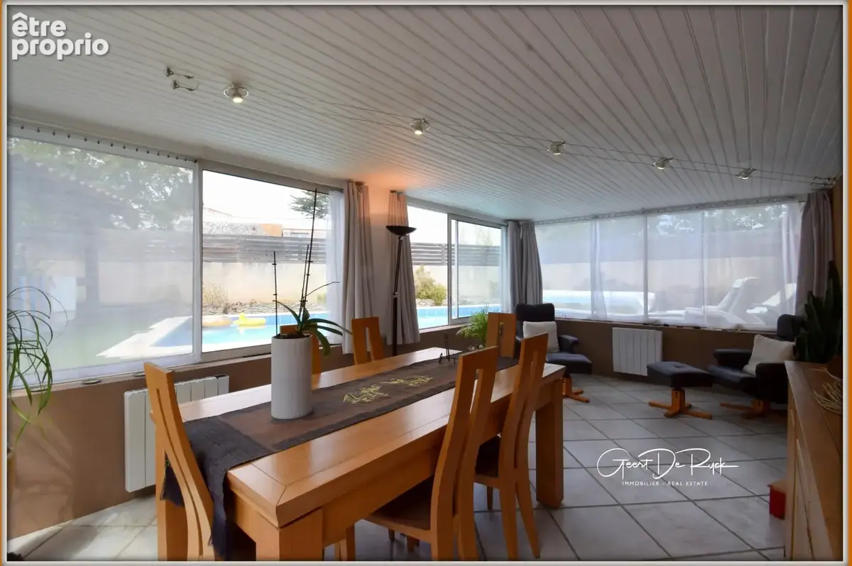 CARCASSONNE proche centre ville. Maison T6 Plain pied sur terrain de 508 m² avec grand garage et piscine - photo 12