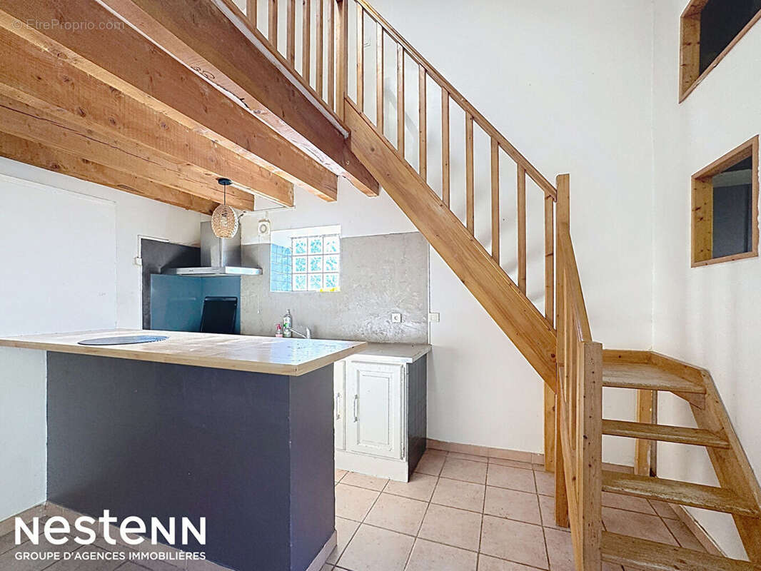 Appartement avec mezzanine mansardée au coeur de Névian - photo 5