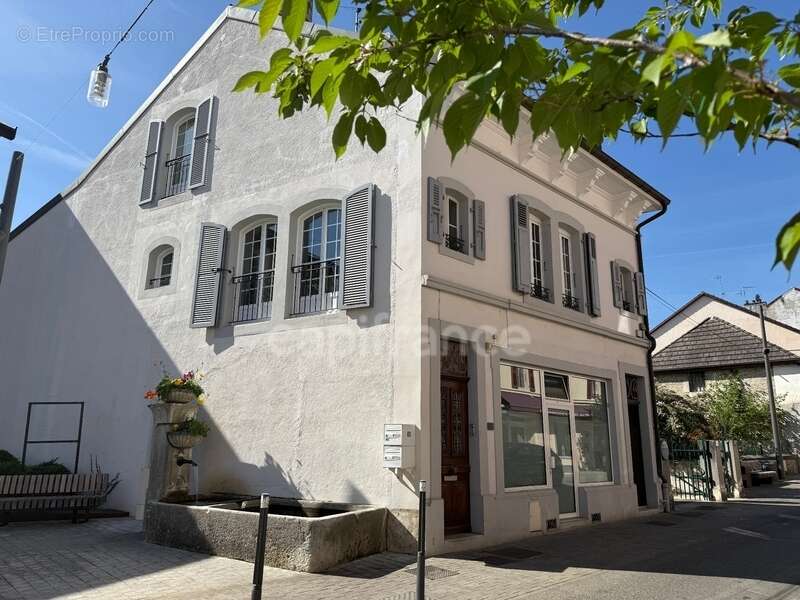 Maison à DIVONNE-LES-BAINS