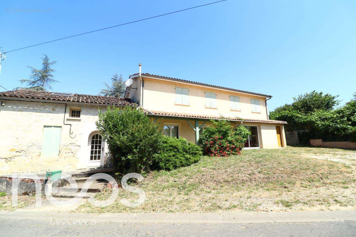 Maison à OMET