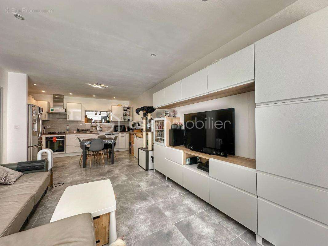 Appartement à AIX-LES-BAINS