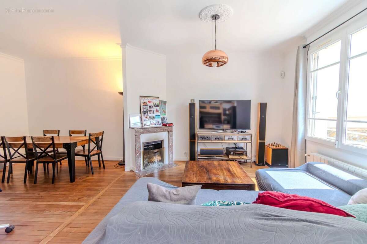 Maison à MONTMORENCY