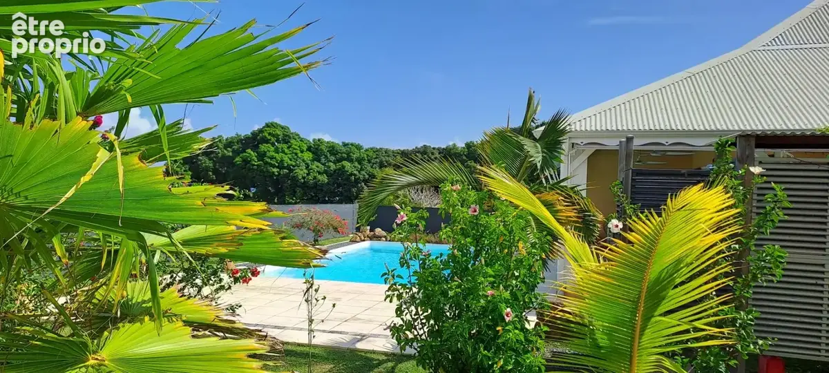 Villa familiale 110 m2 avec piscine proche plages - photo 1