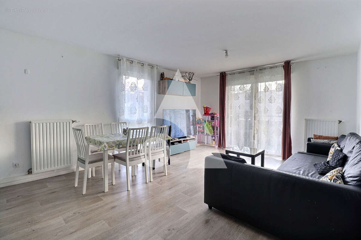 Appartement à SAINT-OUEN-L'AUMONE