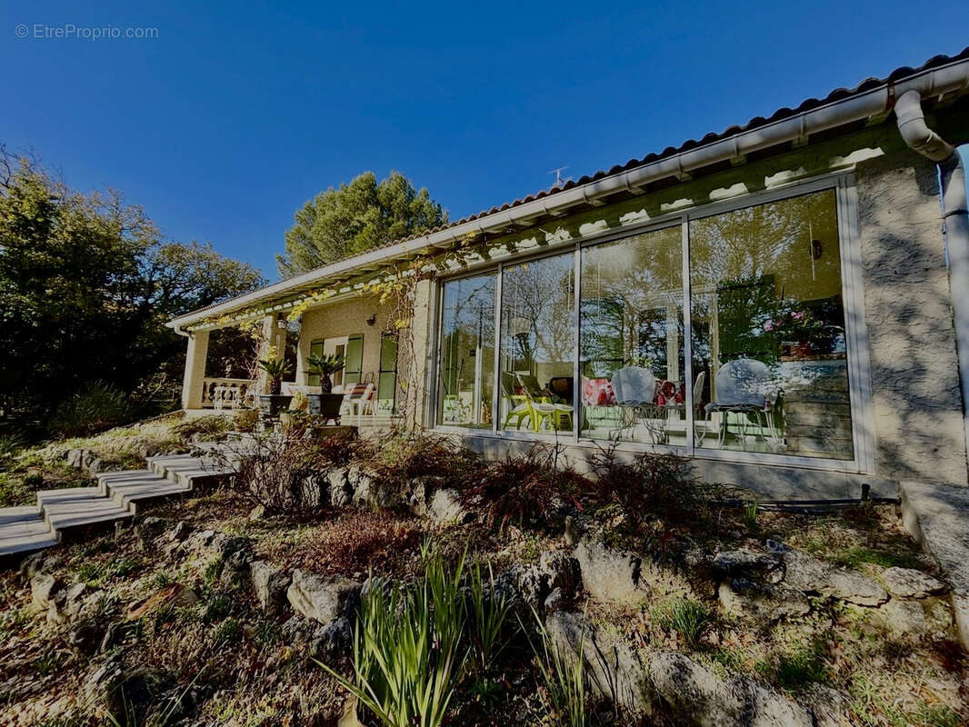 Maison à GRIGNAN