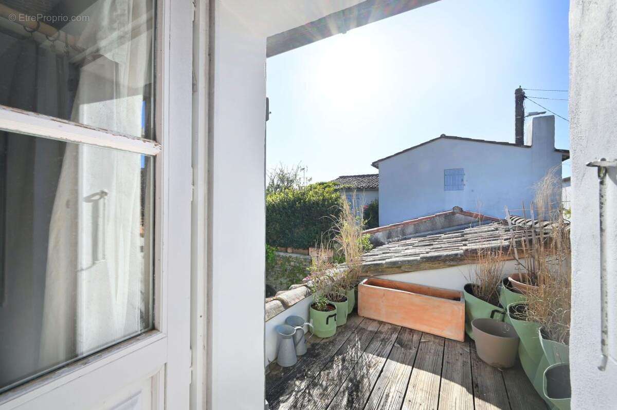 Maison à LES PORTES-EN-RE