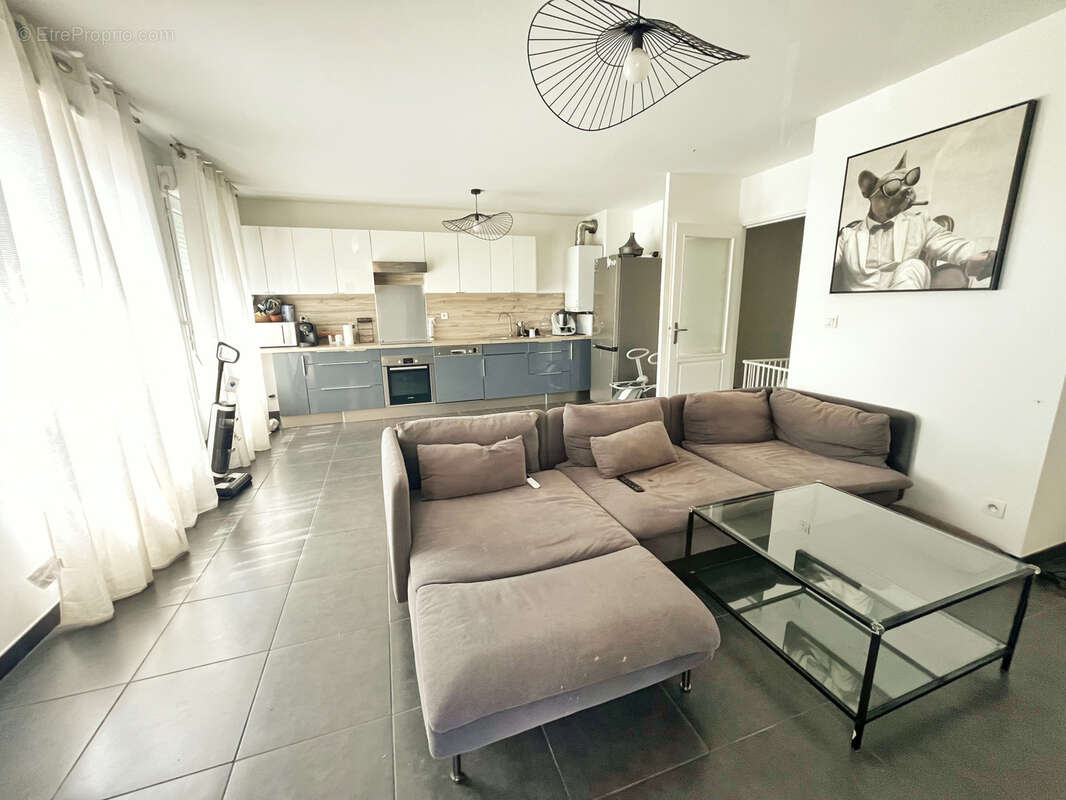 Appartement à LYON-9E