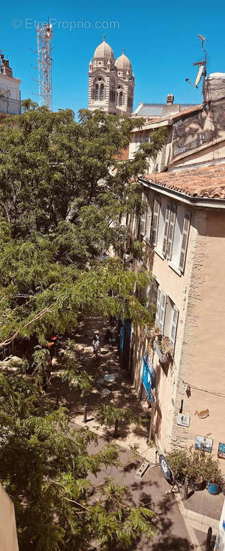 Appartement à MARSEILLE-2E