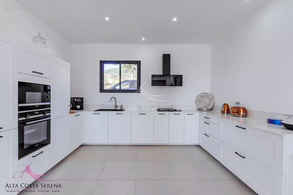 Maison à SARI-SOLENZARA