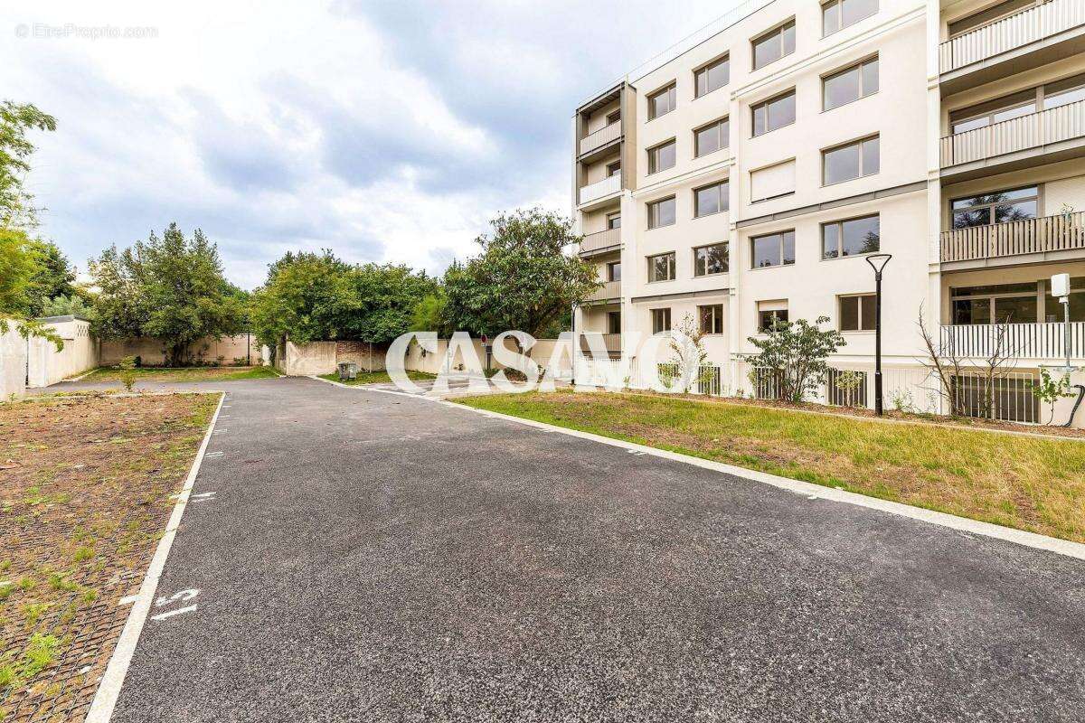 Appartement à ISSY-LES-MOULINEAUX