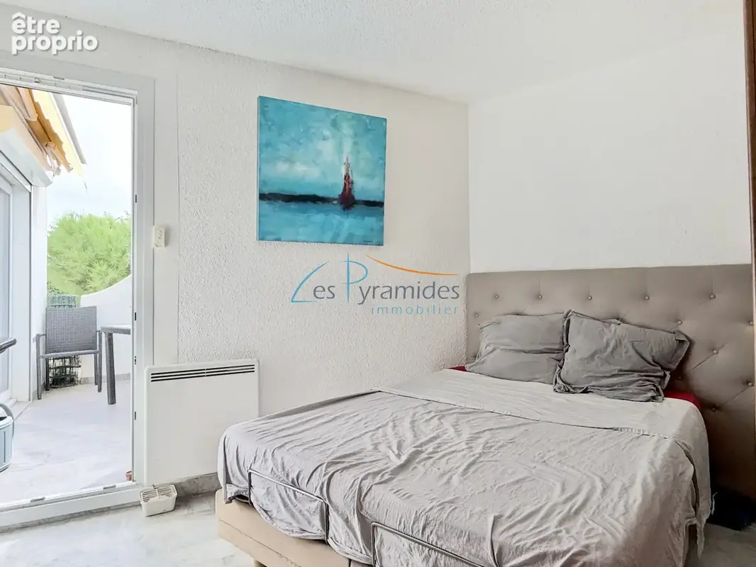 La grande motte - 1ere ligne couchant - 3 pieces avec garage - piscine - photo 11